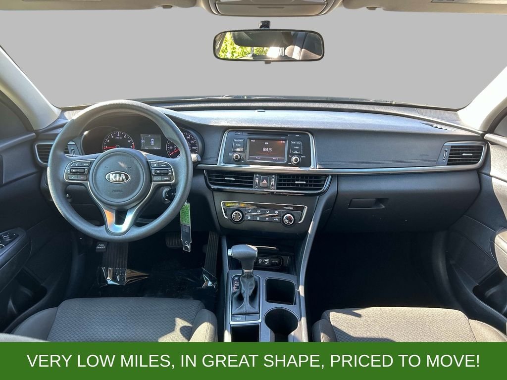 Used 2017 Silver Kia LX image 17