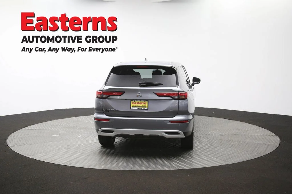 Used 2024 Gray Mitsubishi SE image 39