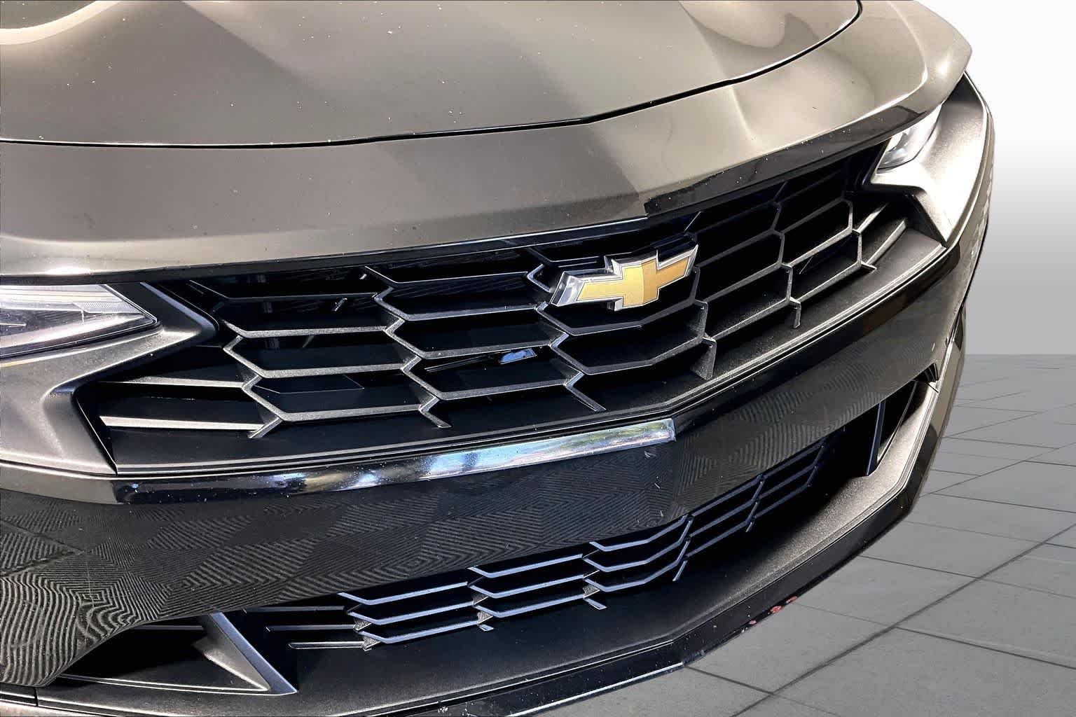 Used 2019 Black Chevrolet 1LT image 27