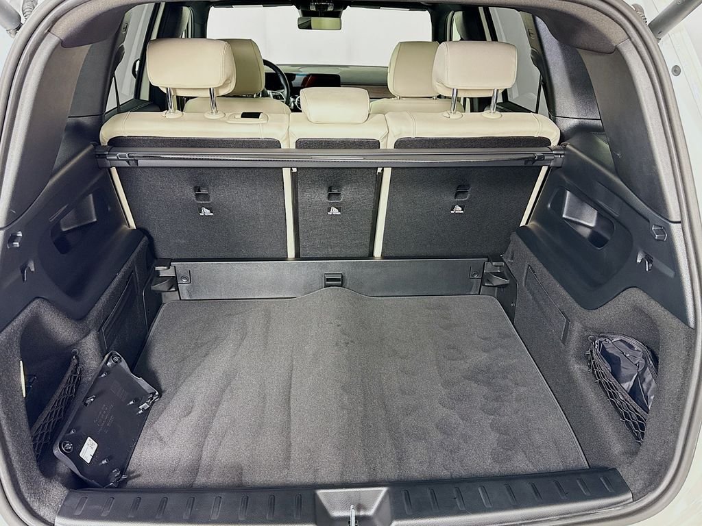 Used 2025 White Mercedes-Benz GLB 250 image 10