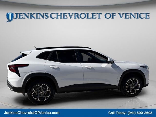 2026 Chevrolet Trax LT - Photo 4