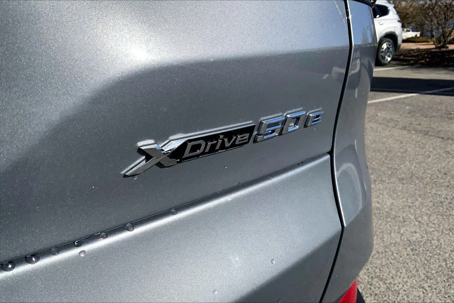 New 2026 Skyscraper Grey Metallic BMW xDrive50e image 15