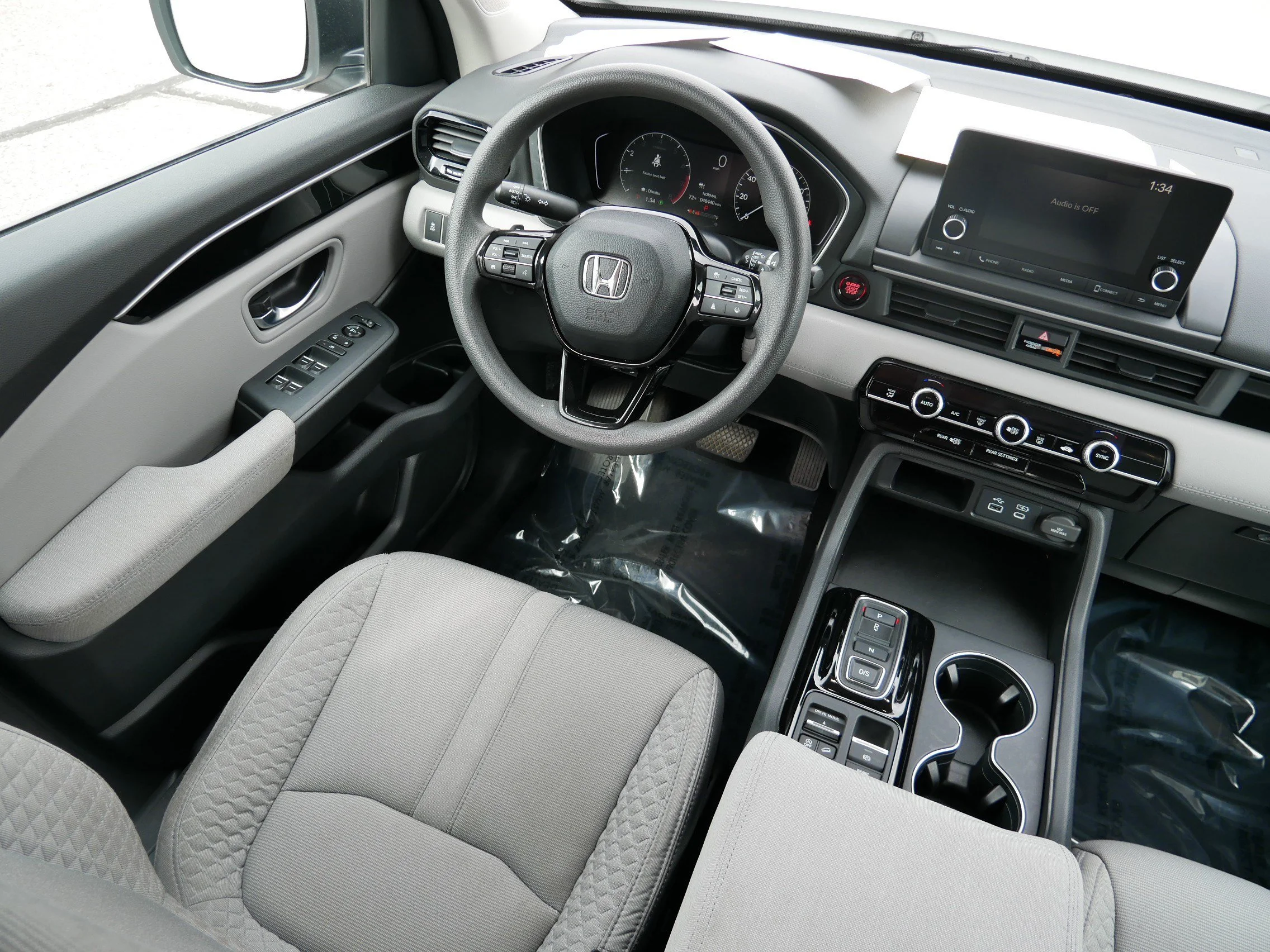 Certified Used 2023 Platinum White Pearl Honda LX image 9