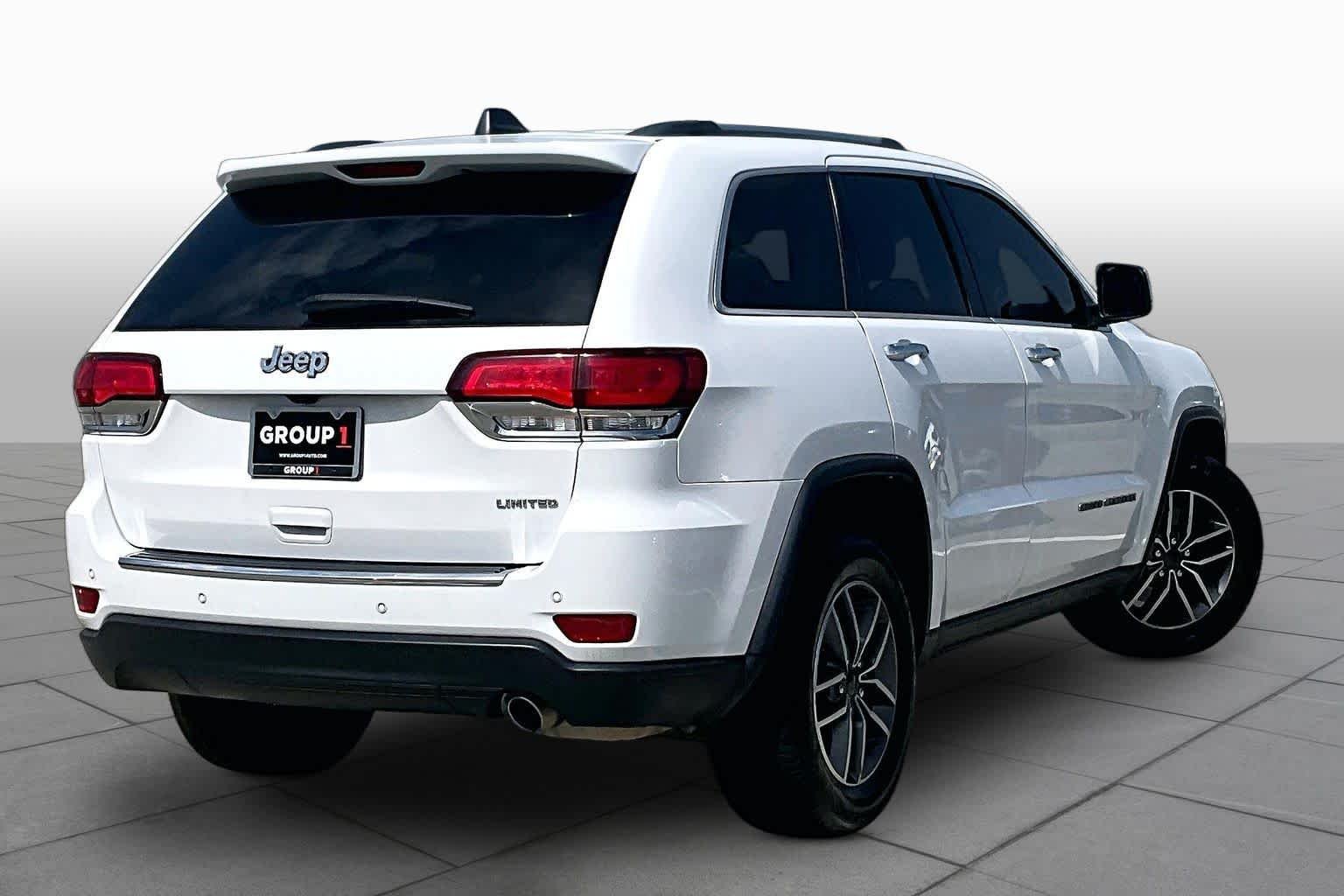 Used 2021 Bright White Clearcoat Jeep Limited image 12