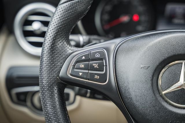 Used 2019 designo Cardinal Red Metallic Mercedes-Benz GLC 300 image 27