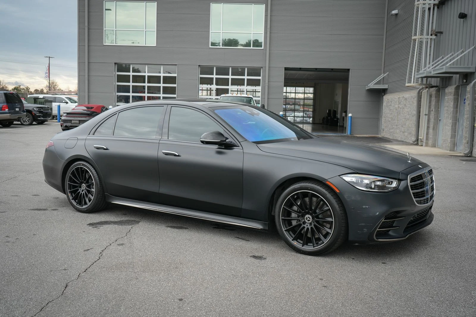 Used 2023 Black Mercedes-Benz S 580e image 21