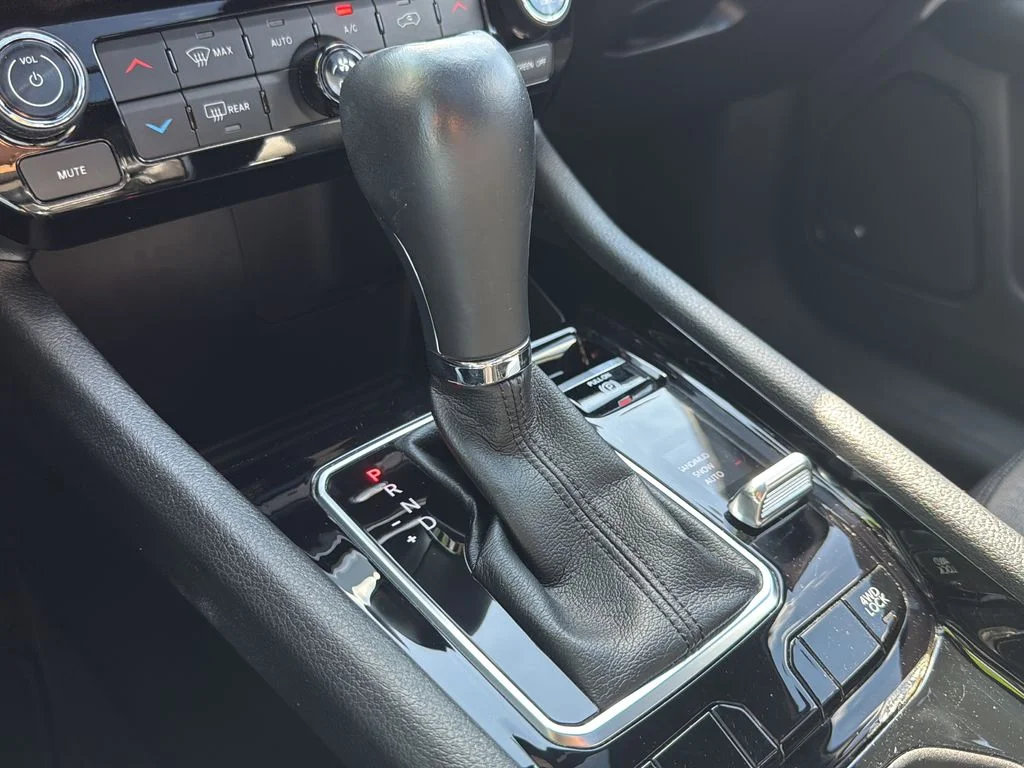 Used 2023 White Jeep Limited image 25