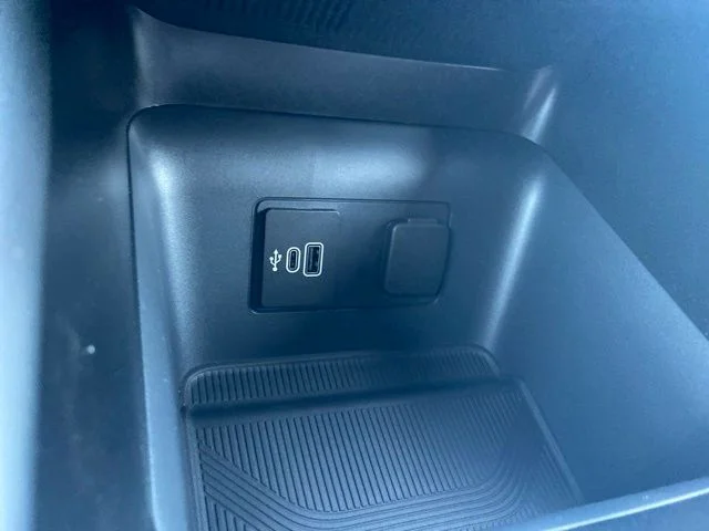 New 2026 Space White Metallic Ford ST-Line image 27