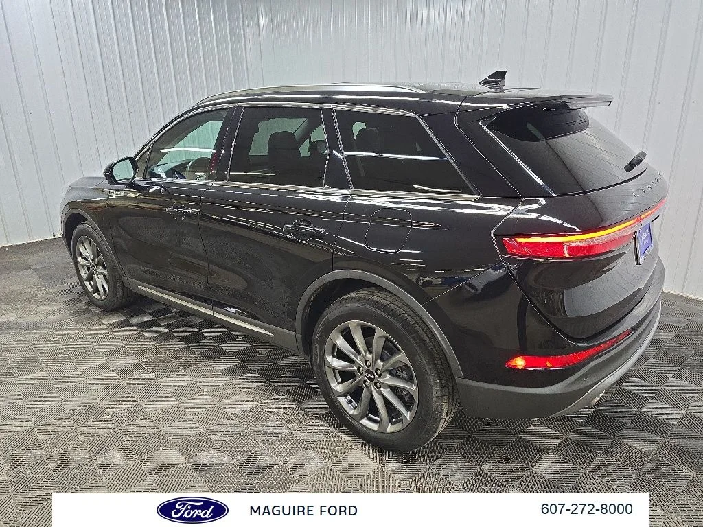 Used 2021 Black Lincoln Standard image 11