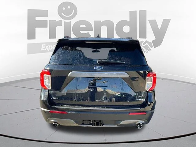 Used 2021 Black Ford XLT image 11