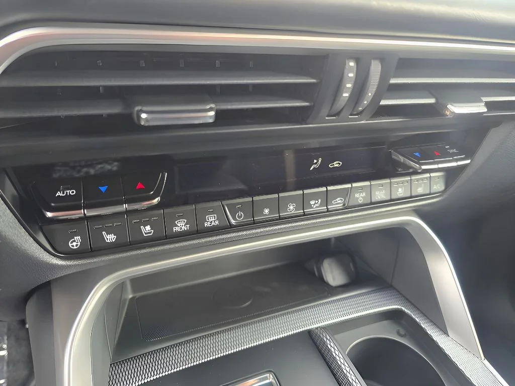 Used 2025 Rhodium White Premium Mazda Premium Plus Package image 15