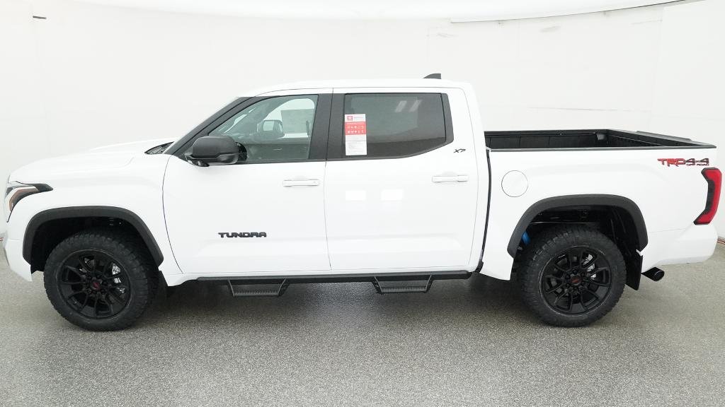 New 2026 Ice Cap Toyota SR5 image 3