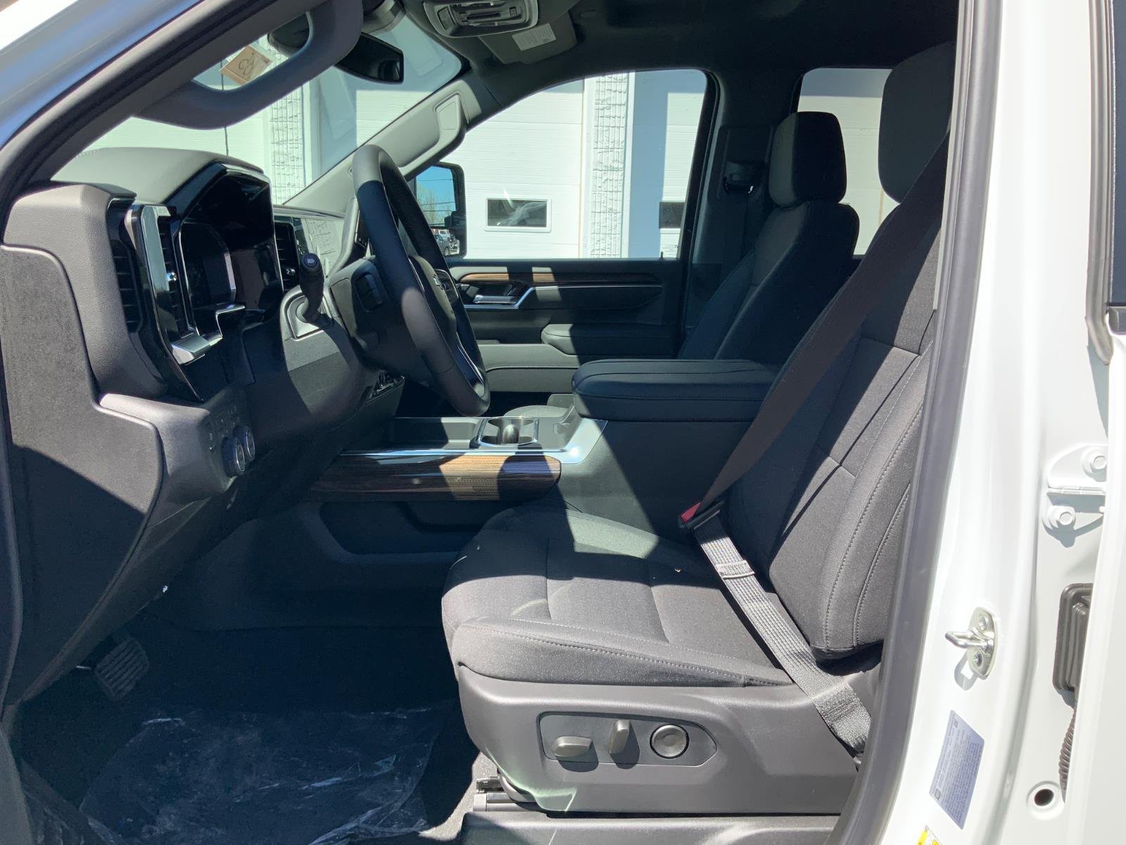 2026 Chevrolet Silverado 2500 HD LT - Photo 10