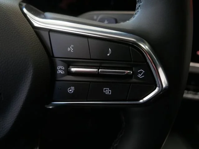 2026 Chevrolet Equinox LT - Photo 11