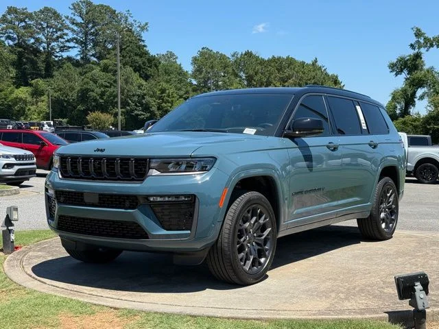 New 2026 Steel Blue Exterior Paint Jeep Summit image 3