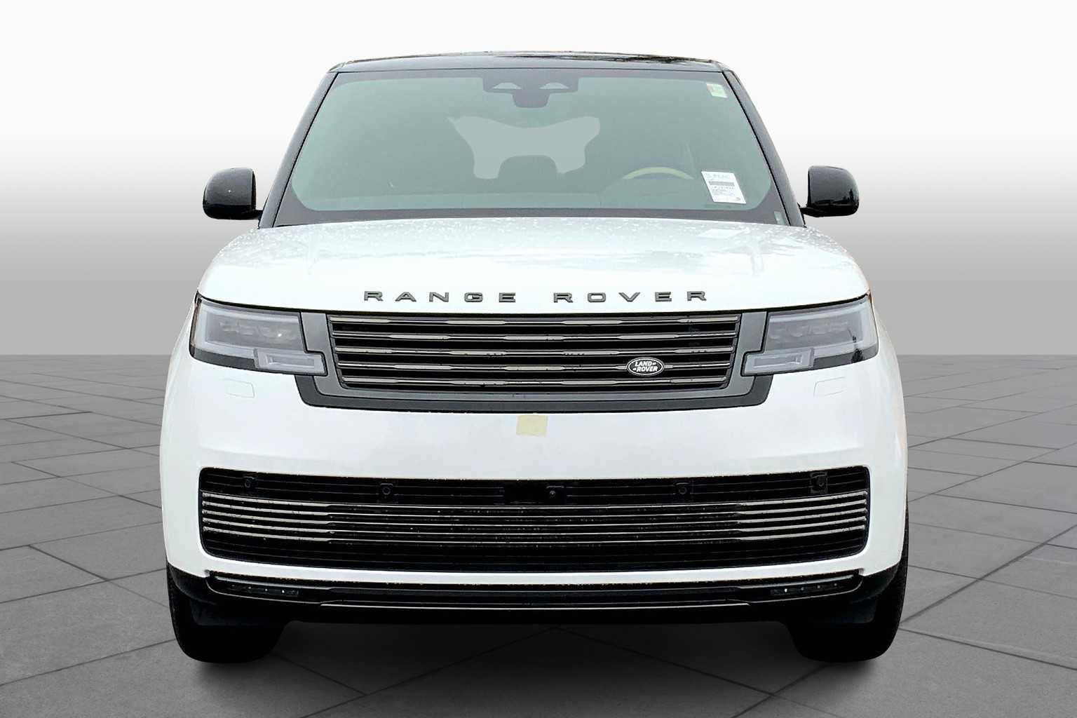 2025 Land Rover Range Rover SV - Photo 2