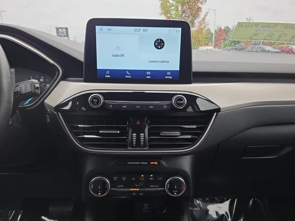 Certified Used 2022 Blue Ford SE image 26