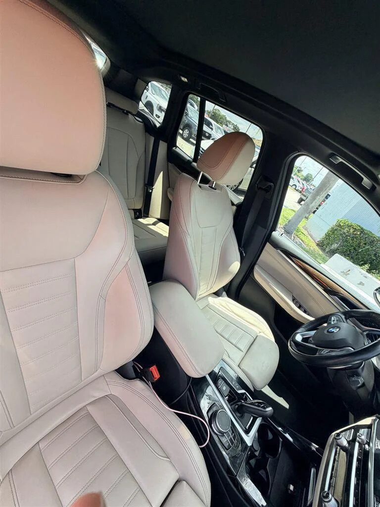Used 2021  BMW xDrive30i image 2