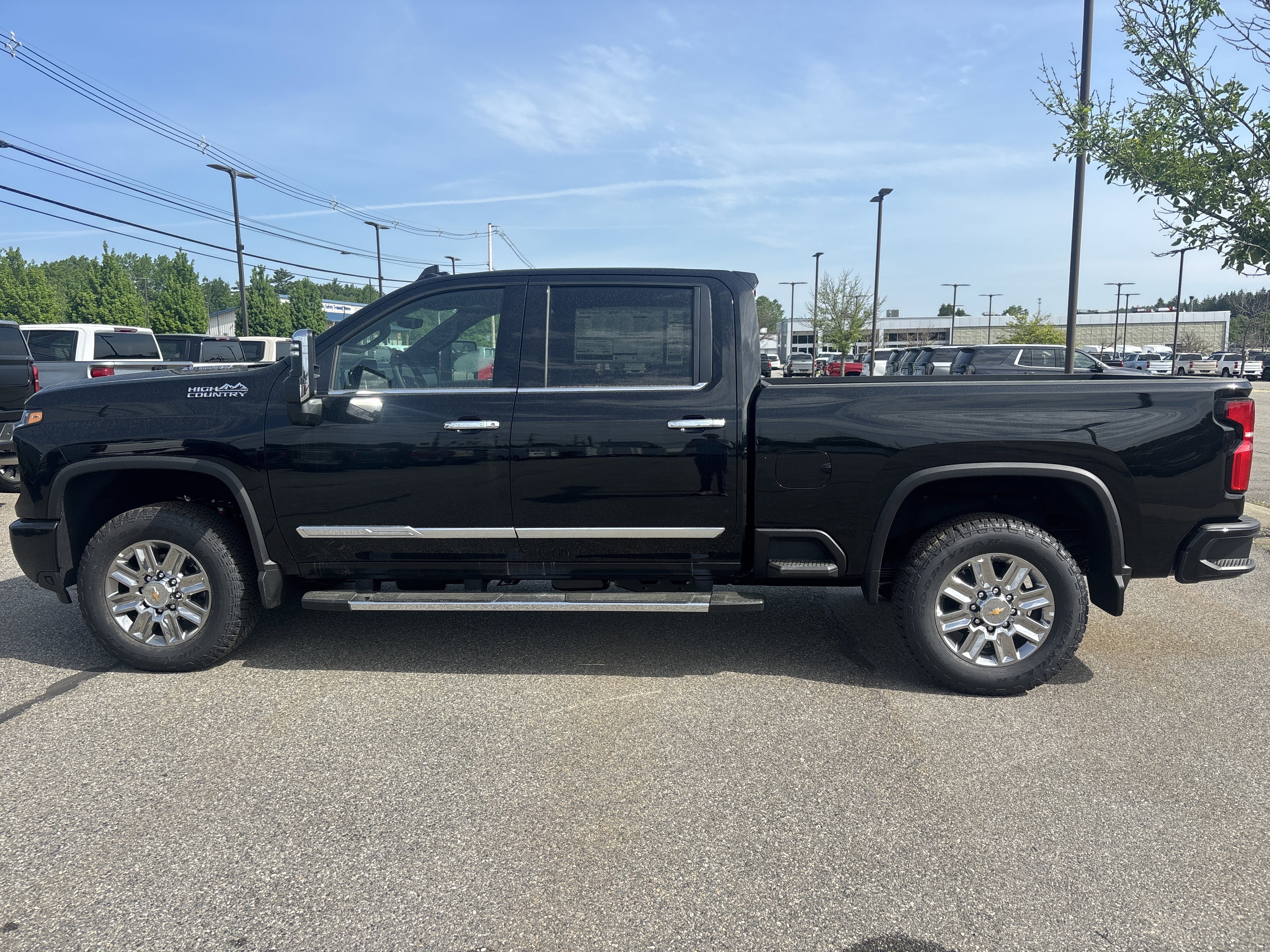 New 2026 Black Chevrolet High Country image 2