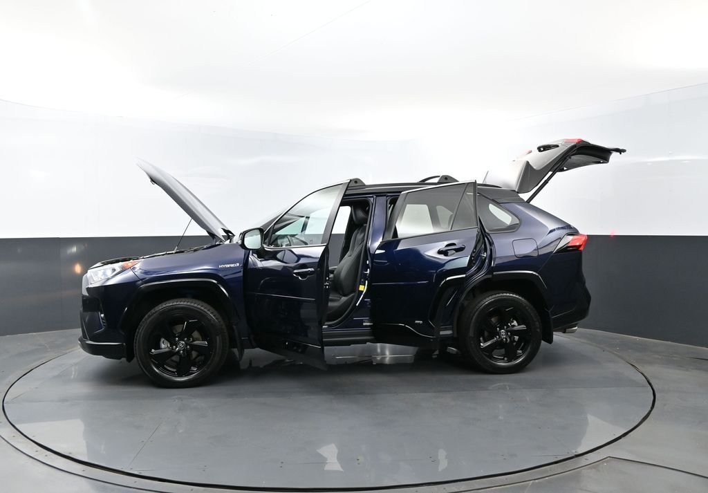Used 2021 Midnight Black Metallic Toyota XSE image 30