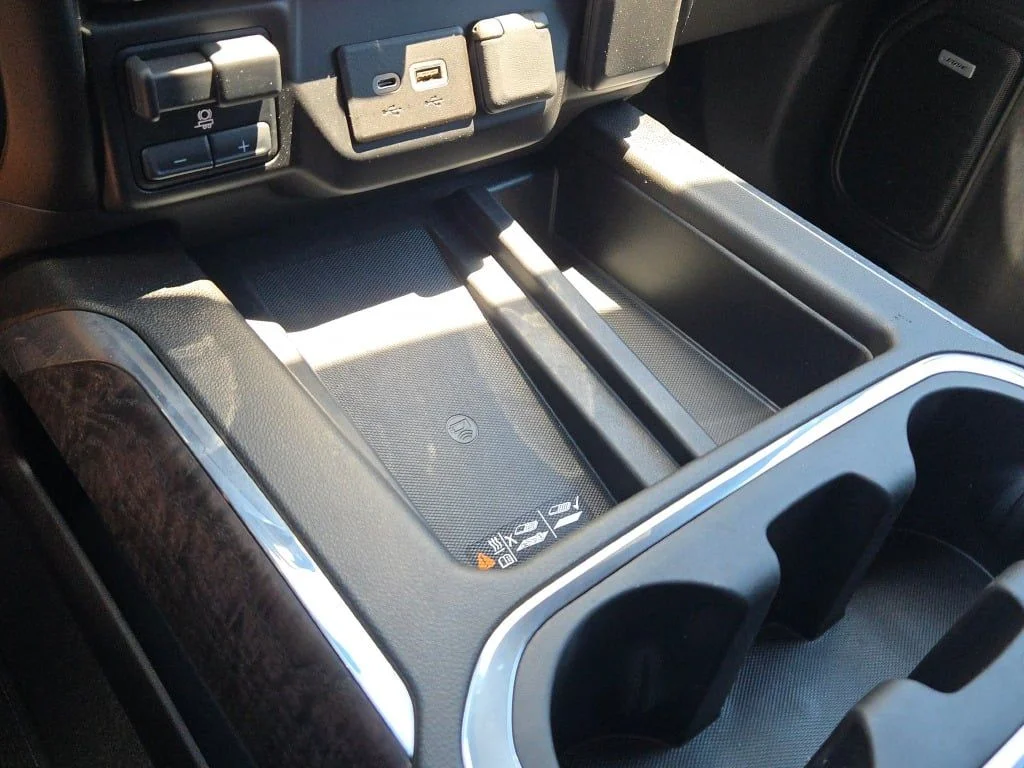 Used 2023 Black GMC Denali image 29