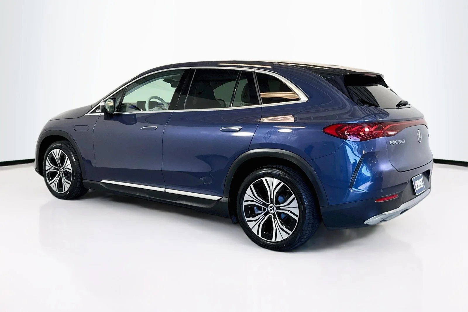 Used 2023 Twilight Blue Metallic Mercedes-Benz EQE 350 image 7