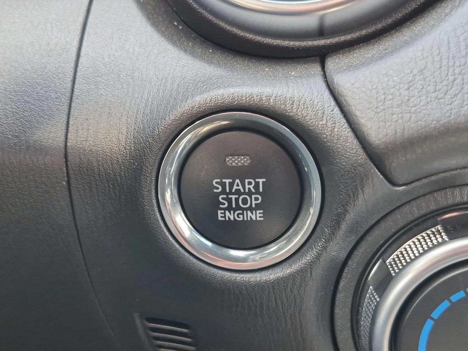 Used 2024  MAZDA GRNDTR image 29