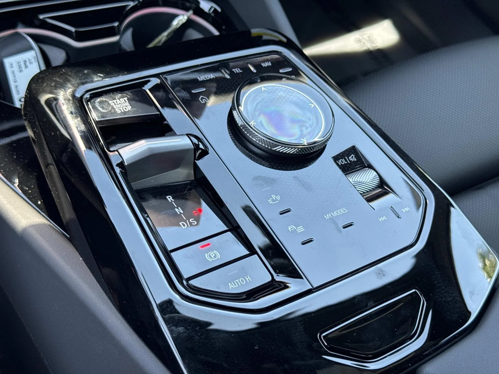 New 2027 Black Sapphire Metallic BMW 530i Sedan image 18