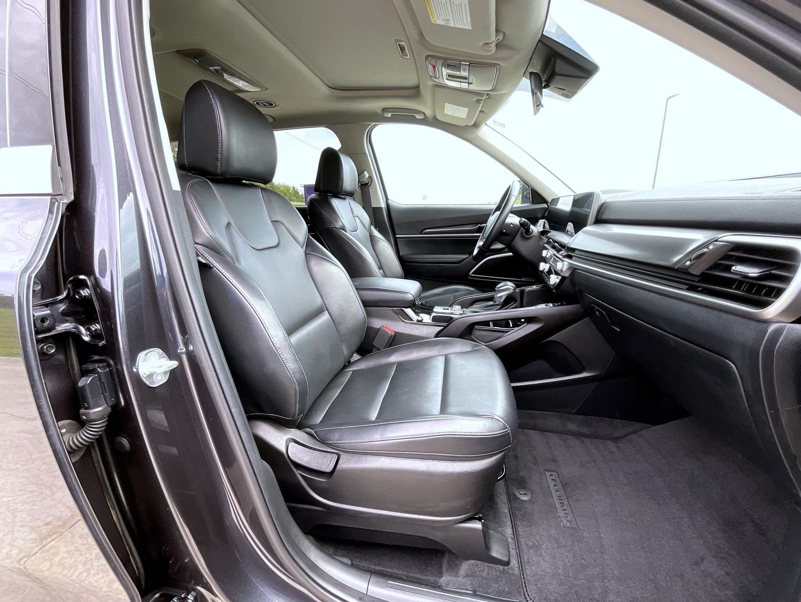 Used 2025 Gray Kia S image 16