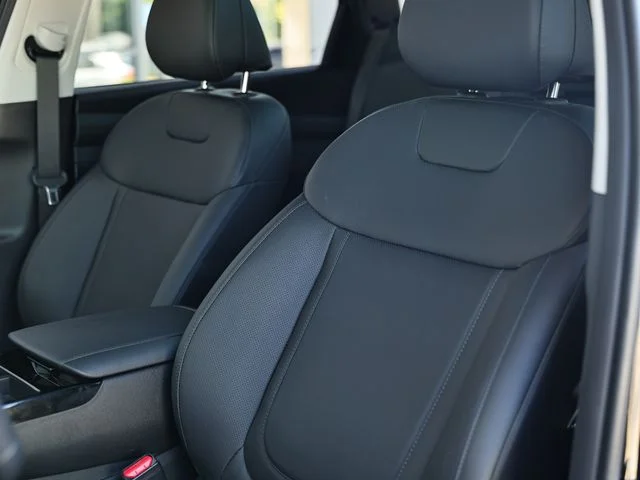 Certified Used 2025 Ash Black Hyundai SEL Convenience image 19