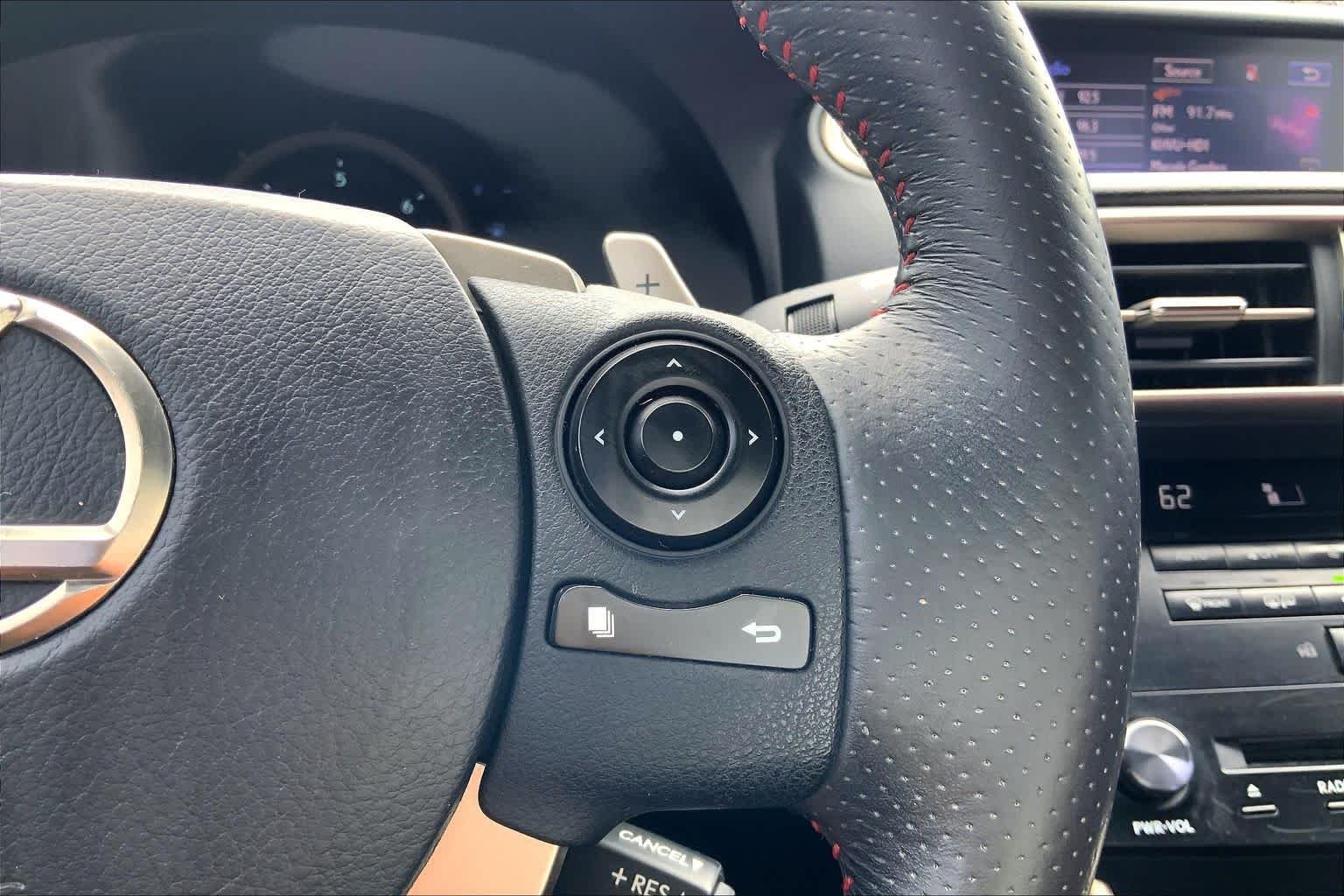 Used 2014 Ultra White Lexus  image 24