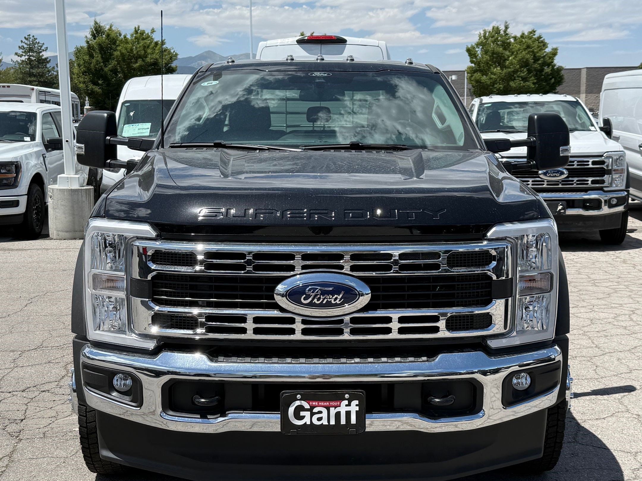 2025 Ford F-550 Super Duty Chassis Cab XLT - Photo 8