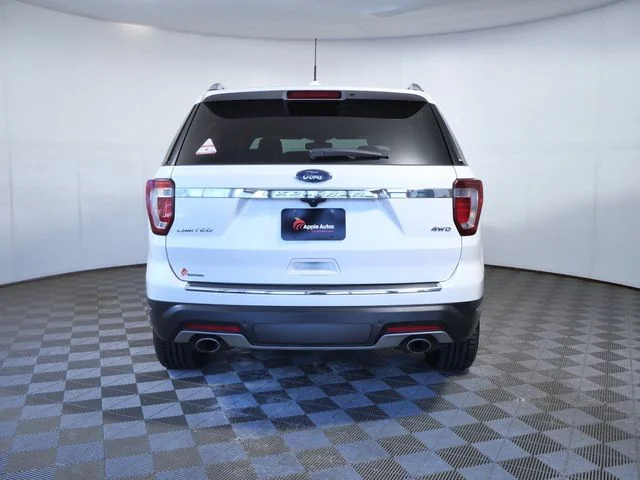 Used 2018 White Ford Limited image 7