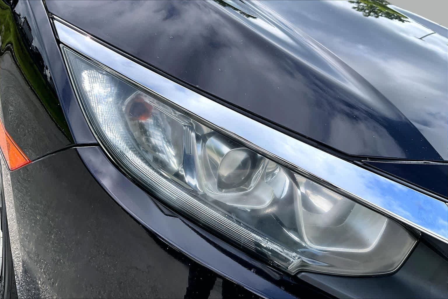 Used 2016  Honda LX image 27