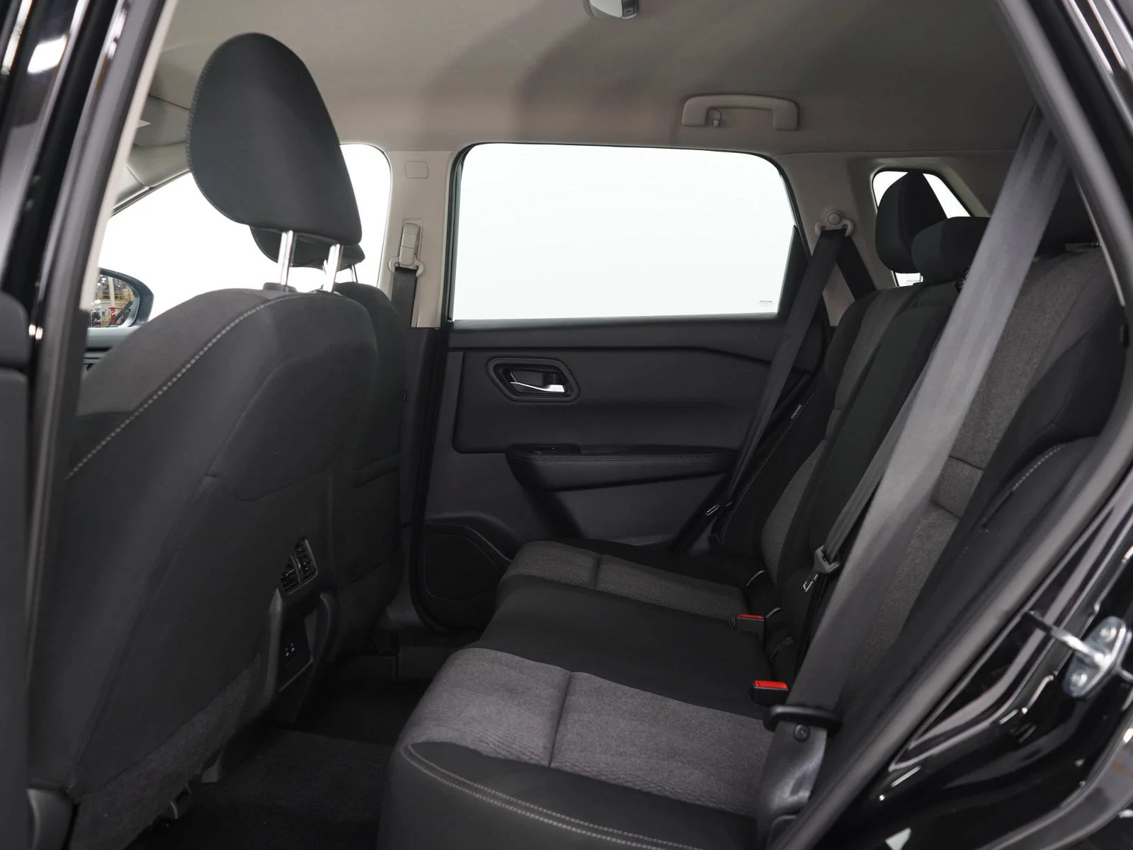 Used 2024 Super Black Nissan SV image 15