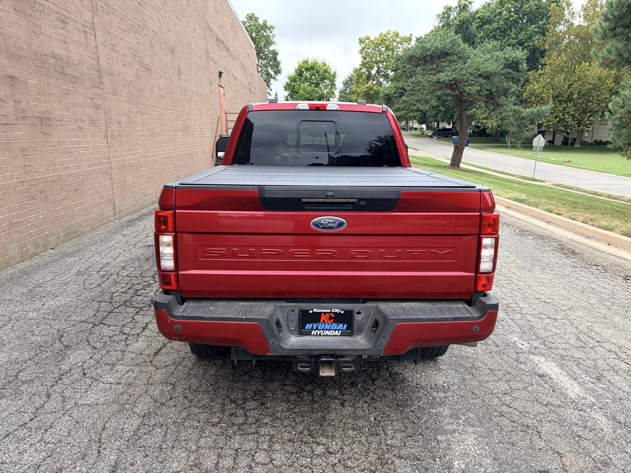 Used 2022 Rapid Red Metallic Tinted Clearcoat Ford LARIAT image 4