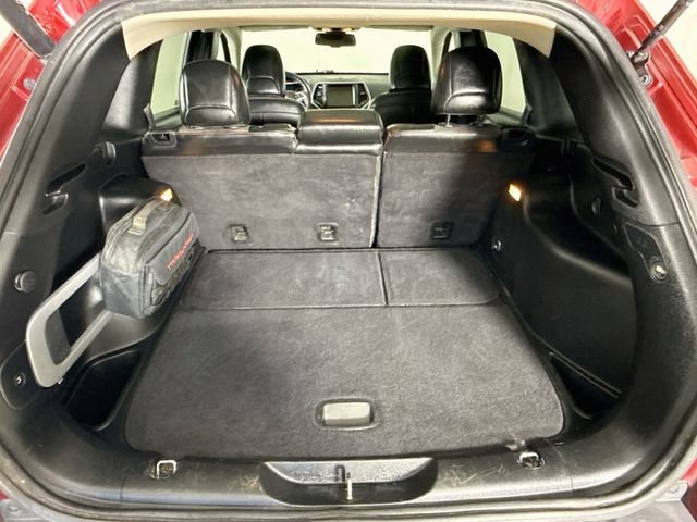 Used 2017 Red Jeep Trailhawk image 24