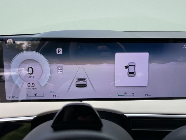 New 2026 White Genesis 2.5T Select image 30