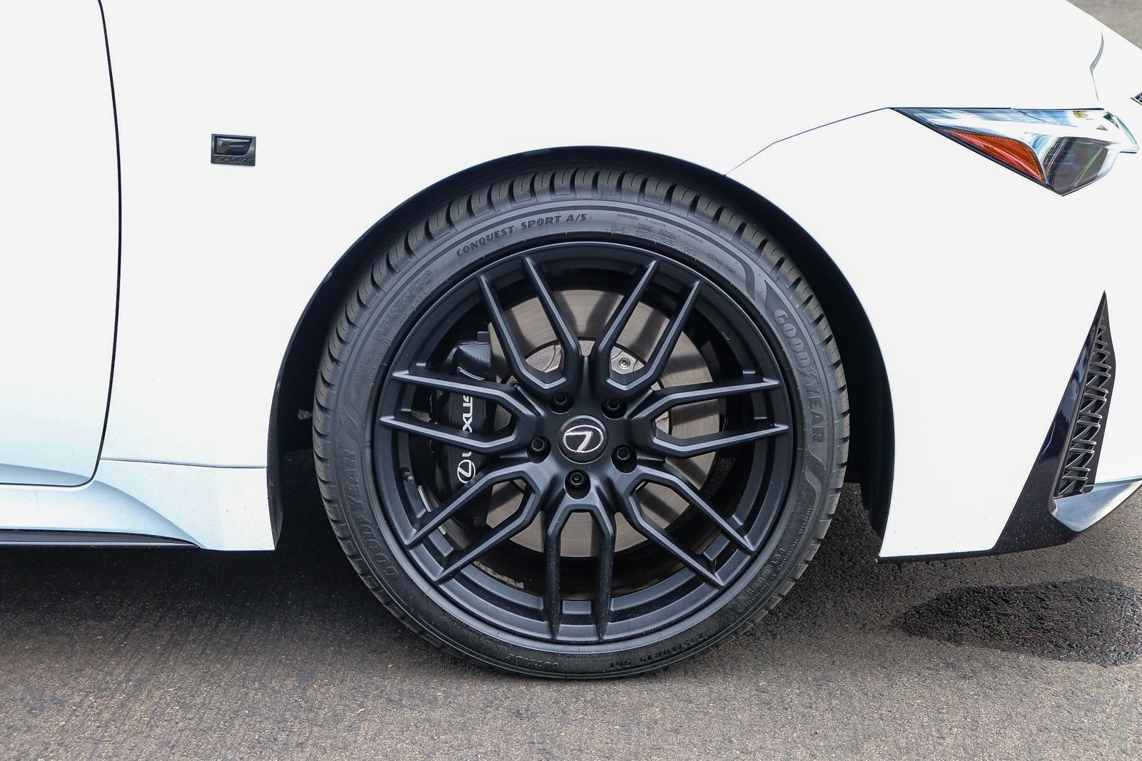 Certified Used 2023 White Lexus 500 F SPORT Performance Premium image 10