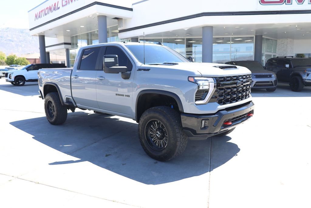 Used 2025 Slate Gray Metallic Chevrolet ZR2 image 8