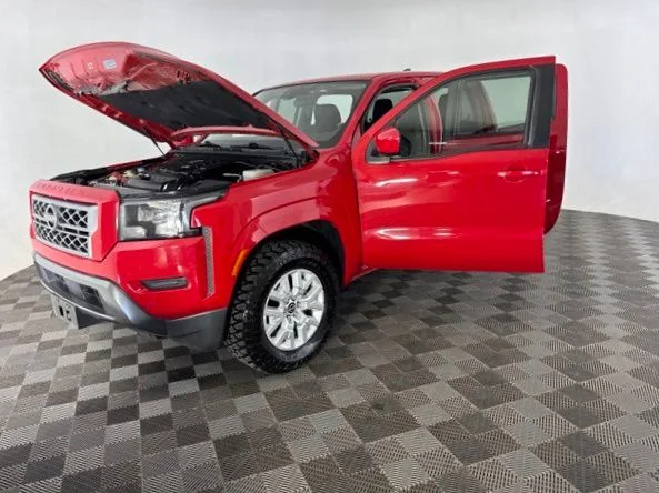 Used 2022 Red Nissan SV image 10
