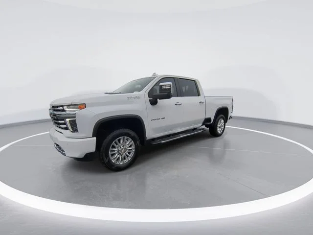 Used 2023 White Chevrolet High Country image 4