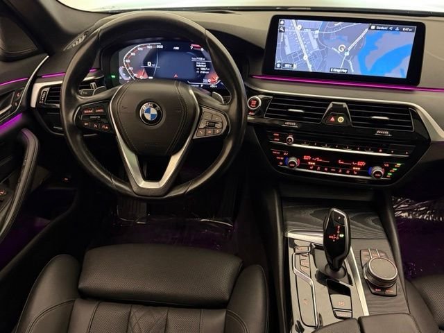 Used 2021 Dark Graphite Metallic BMW 530i image 28