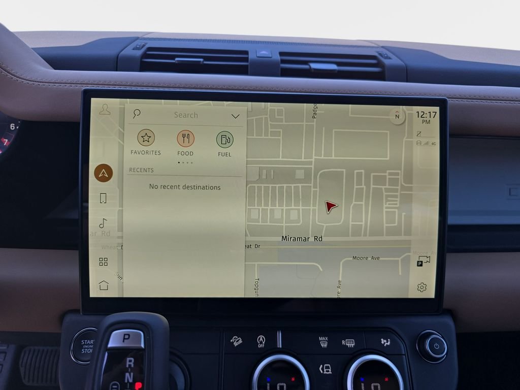 New 2026 Santorini Black Land Rover X-Dynamic SE image 23