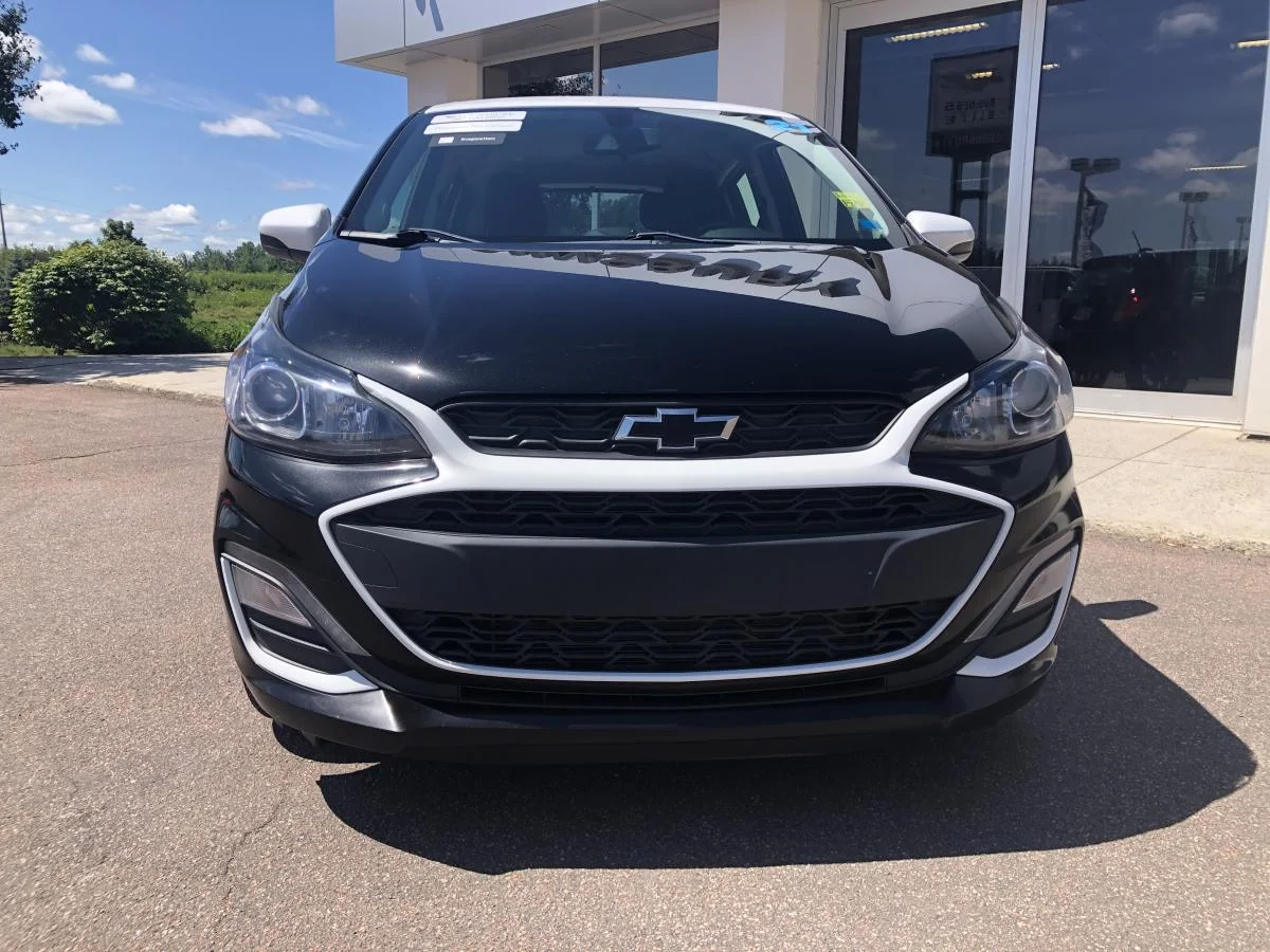 Used 2021 Black Chevrolet 4dr HB CVT 1LT image 3