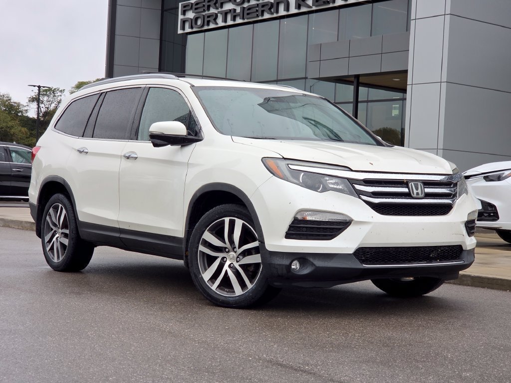 Used 2017 Honda Pilot Touring with VIN 5FNYF6H96HB080599 for sale in Fort Wright, KY