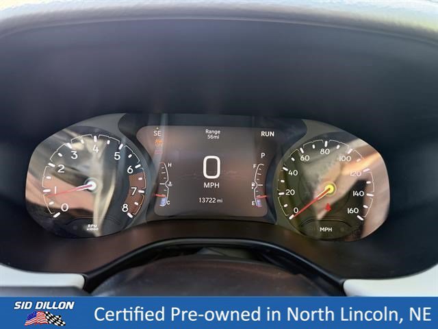 Used 2025 Silver Zynith Metallic Clearcoat Jeep Limited image 13