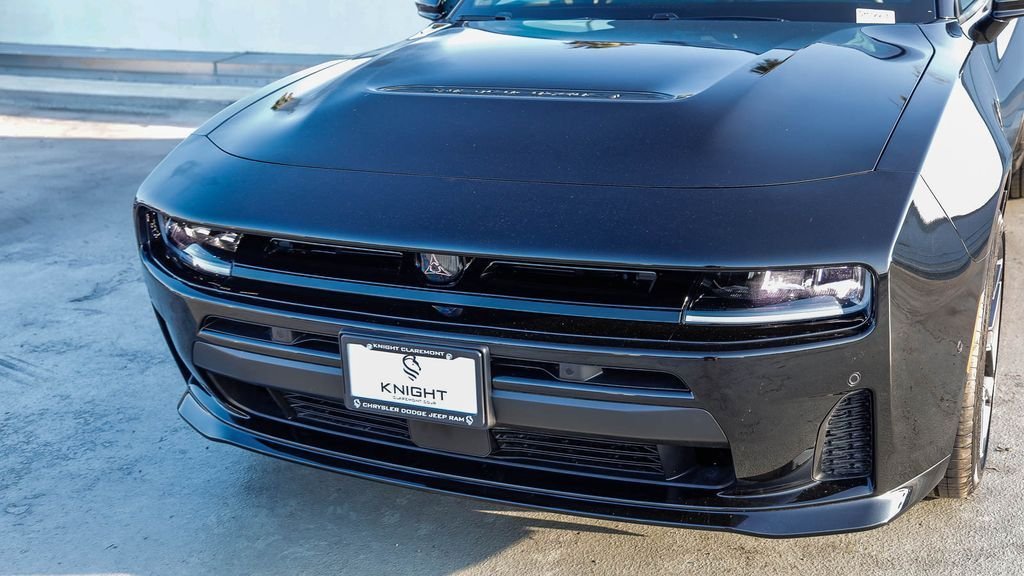 New 2026 Diamond Black Crystal Pearlcoat Dodge Scat Pack image 6