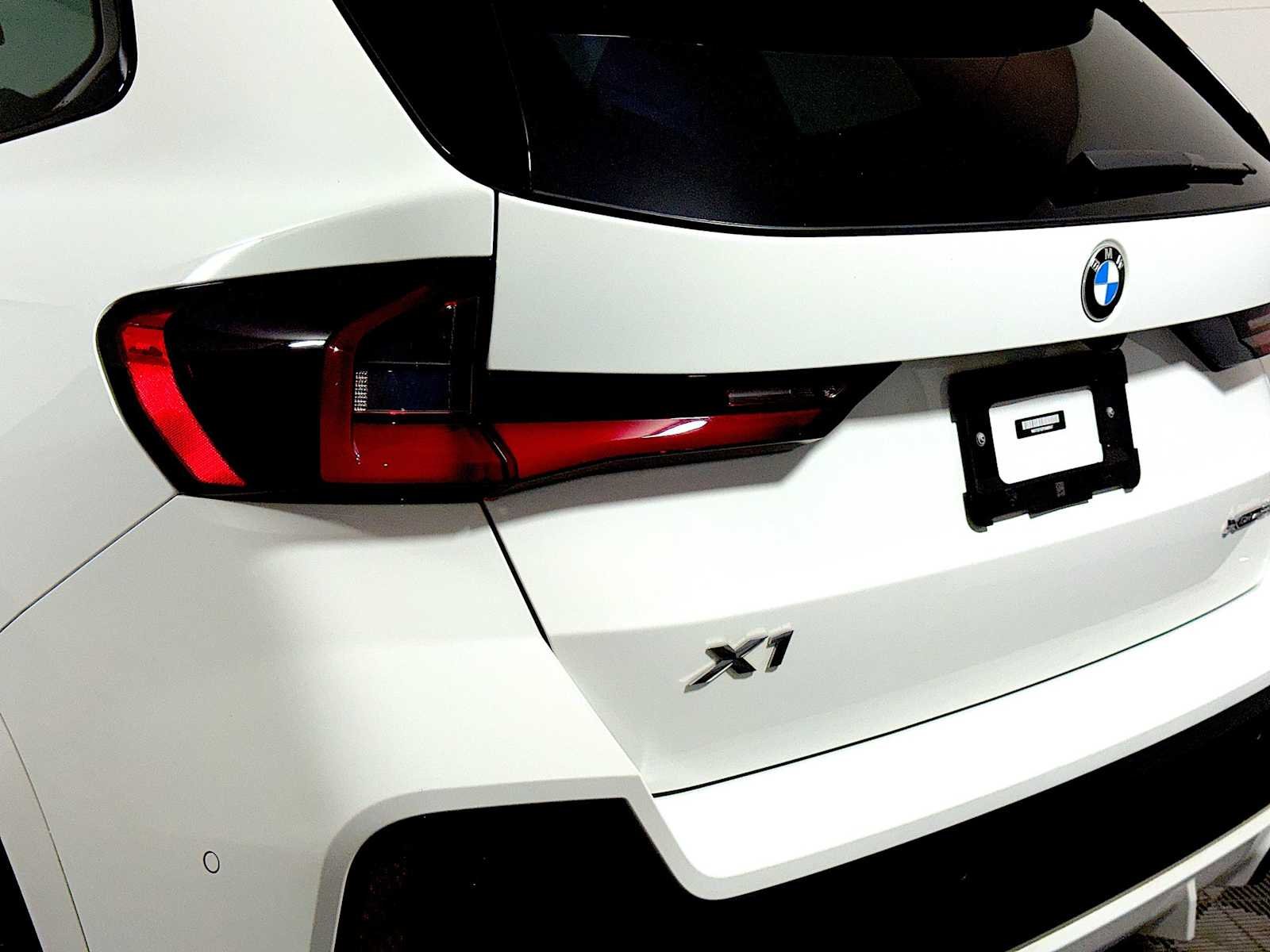 2023 BMW X1 28i - Photo 27