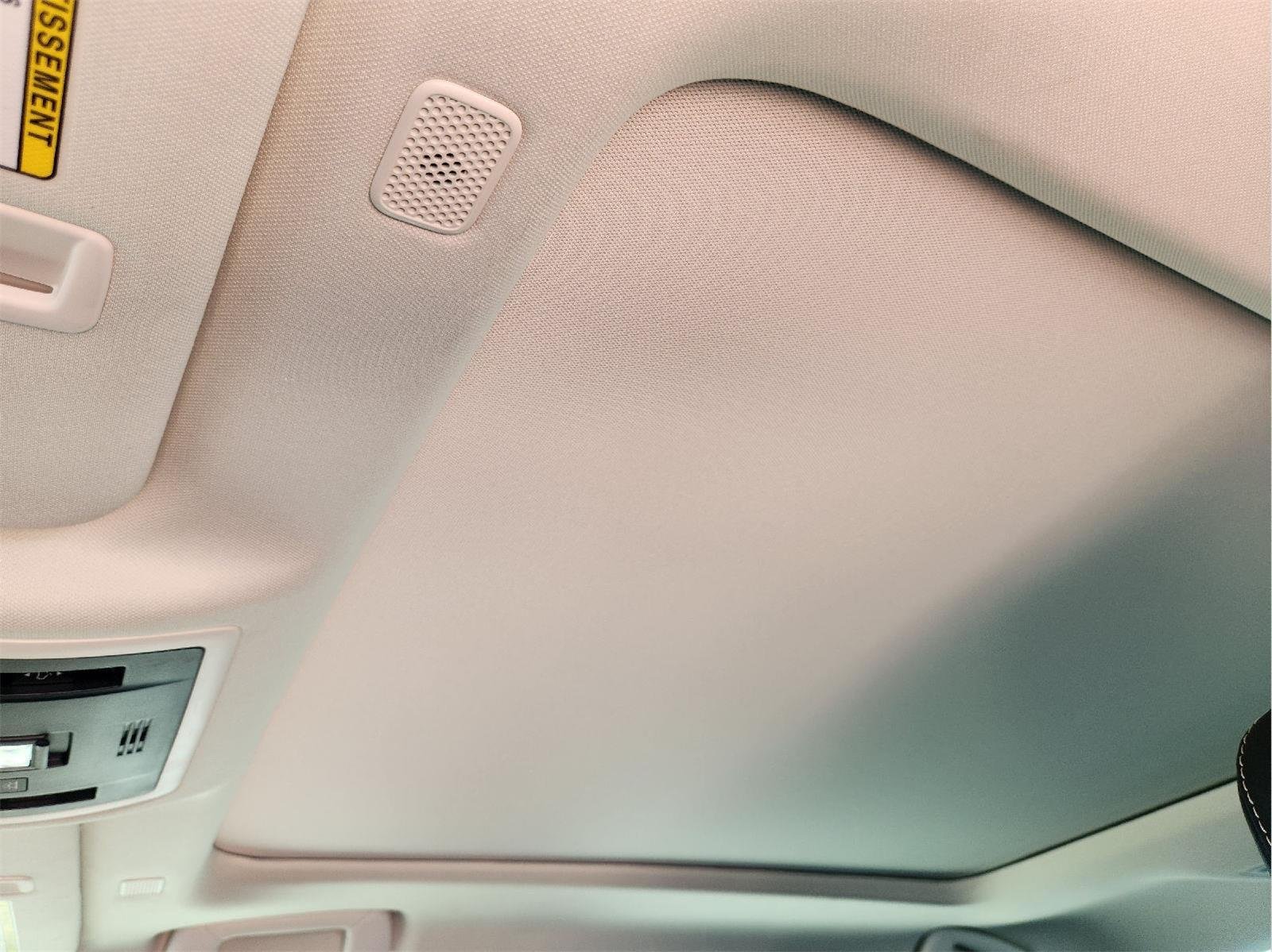 2025 Lexus ES 350 - Photo 24